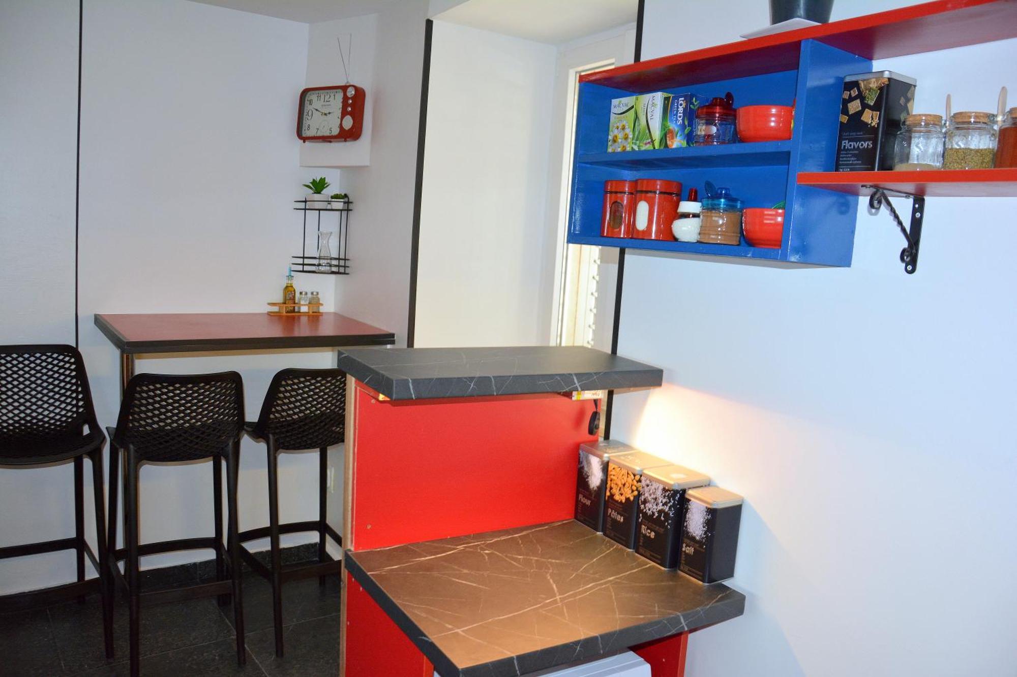 Montenegro Backpackers Home Будва Екстериор снимка